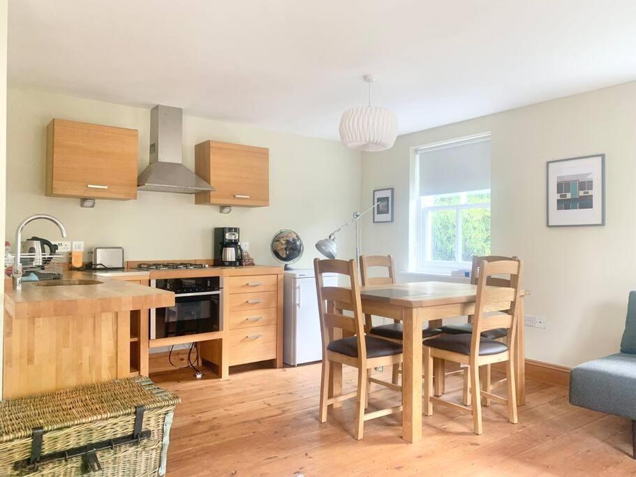Apartment Delightful House Bright And Warm With Cathedral View Ely