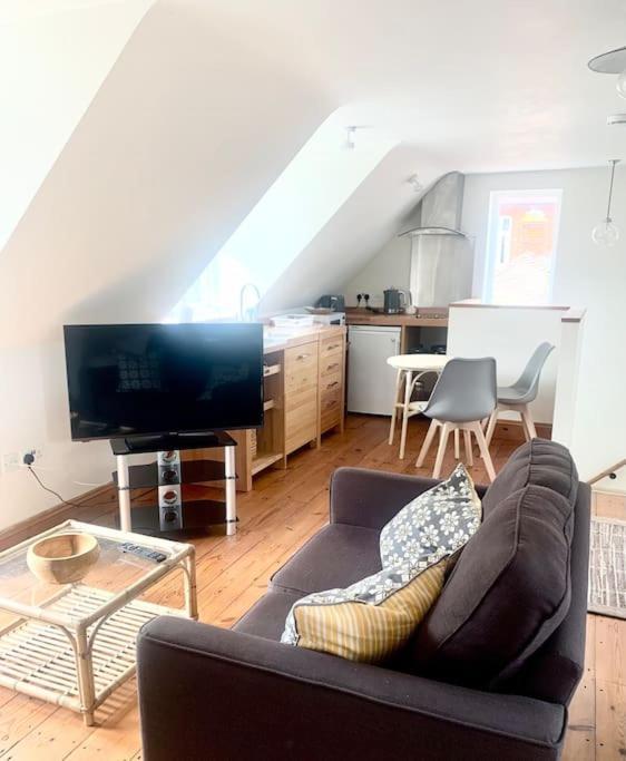 Delightful House Bright And Warm With Cathedral View * Ely